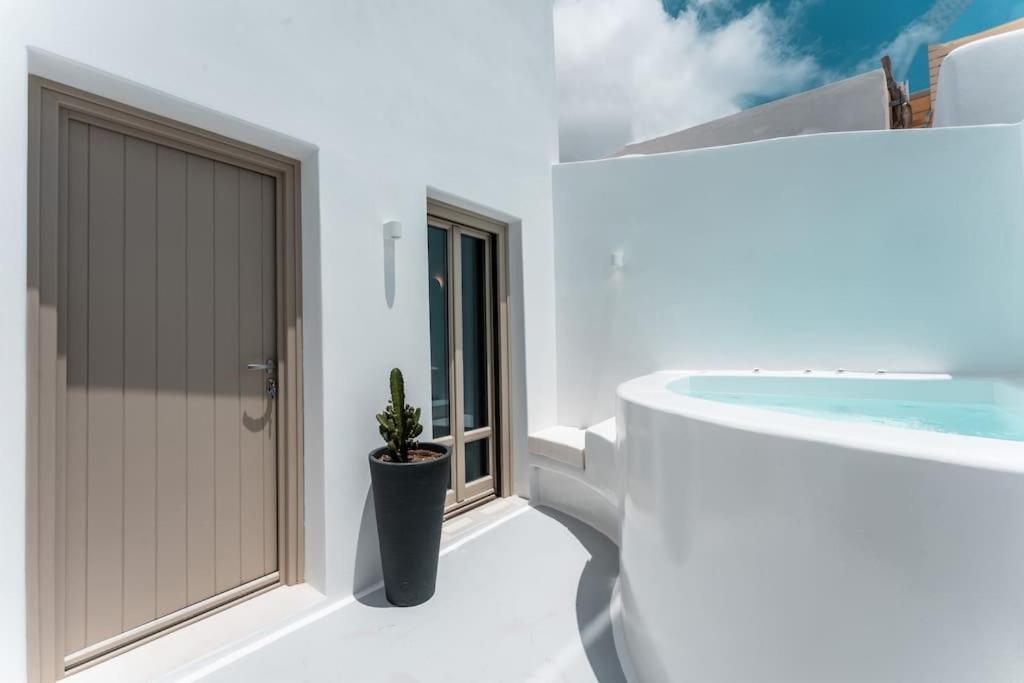 Emporio  Akri Santorini With Heated Jacuzzi 빌라 외부 사진