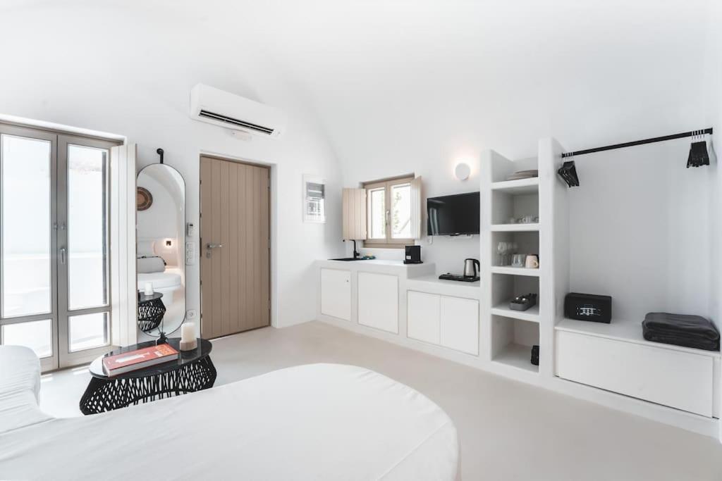 Emporio  Akri Santorini With Heated Jacuzzi 빌라 외부 사진